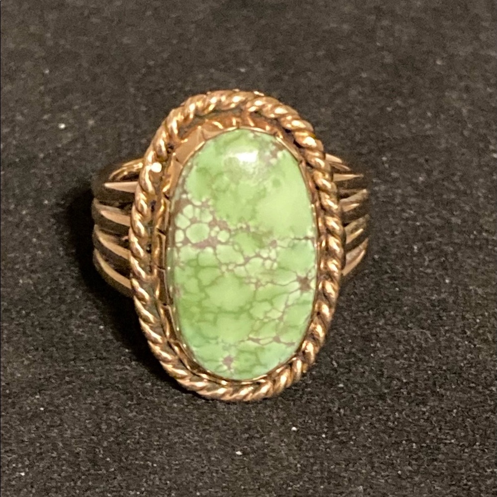 9.4 gram 14 kyg Tonapaw Turquoise Ring